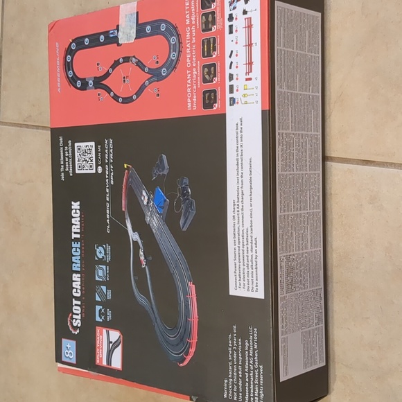 Slot Car Race Track Set 1:43 Scale New - Picture 3 of 3